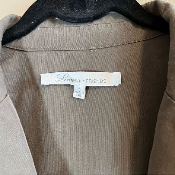 ✨ Lovers + Friends Women’s Olive Green Utility Faux Wrap Collared Dress Small - Picture 3 of 13